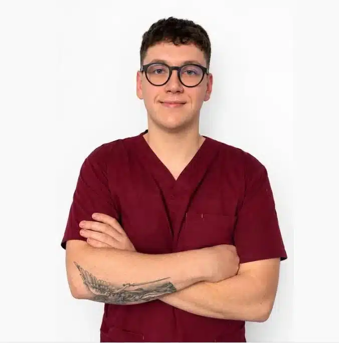 Alexandru Amalitei, fizioterapeut la Clinica Kinetoterapia Piatra-Neamț