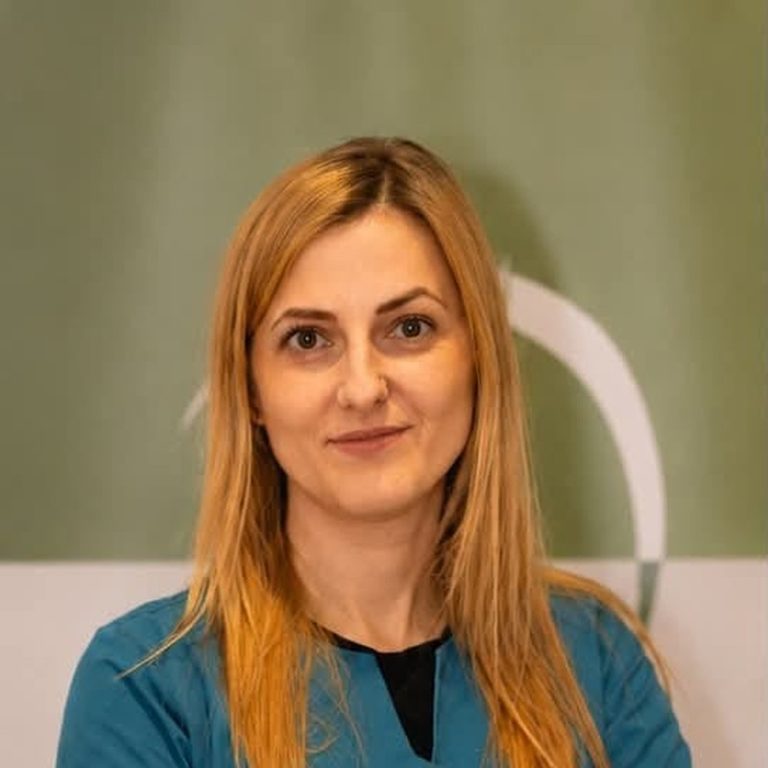 Hanganu Bianca - fizioterapeut, Clinica Kinetoterapia